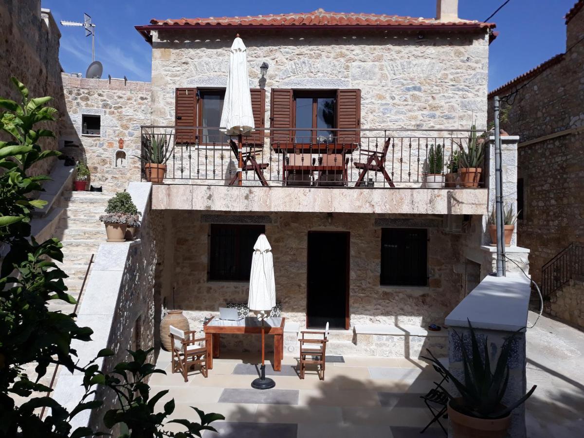 Aspasia House Oitylo Esterno foto