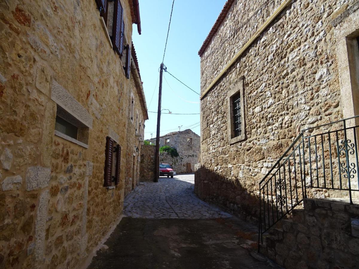 Aspasia House Oitylo Esterno foto