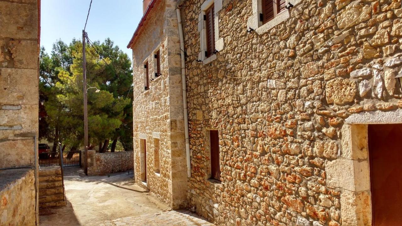 Aspasia House Oitylo Esterno foto